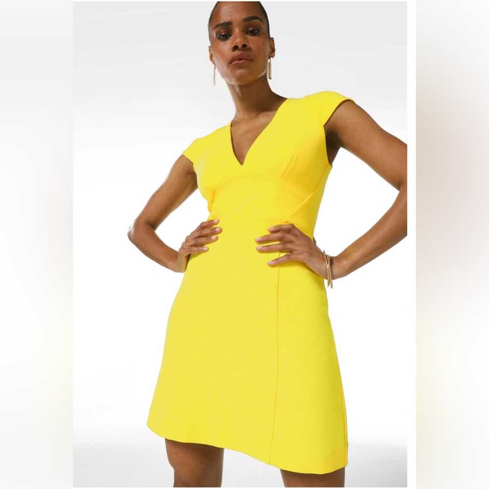 Belle - Karen Millen Short Dress 💛